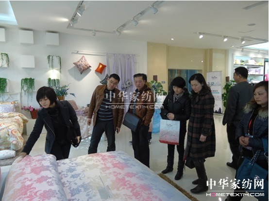 zҼ2012̕(hu )AM(mn)Ļ