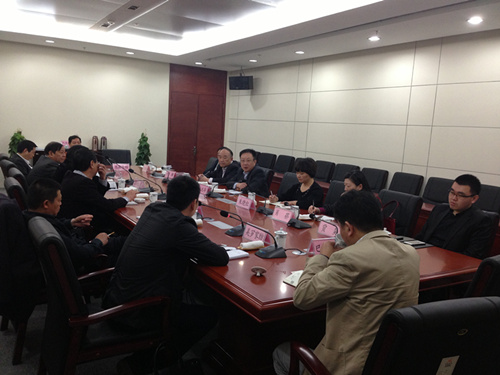 AT(mn)ͨ݃ɴa(chn)I(y)Ⱥ{