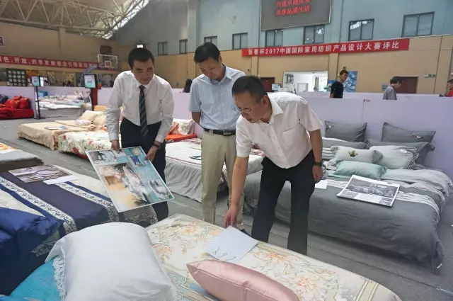 Ҹζϯͨ300Ҽa(chn)ƷŮ