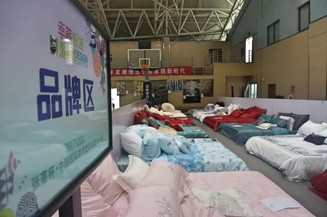 Ҹζϯͨ300Ҽa(chn)ƷŮ