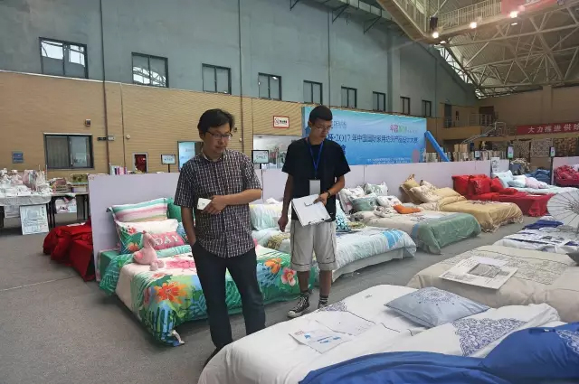 Ҹζϯͨ300Ҽa(chn)ƷŮ