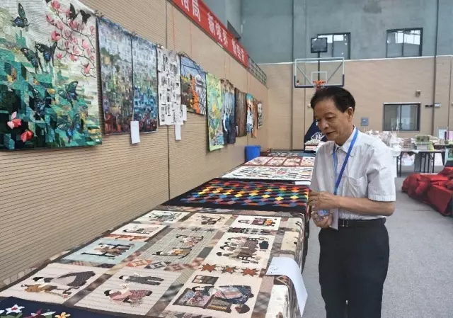 Ҹζϯͨ300Ҽa(chn)ƷŮ