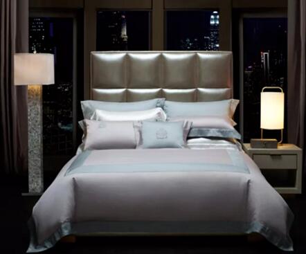 ҼǡO(jin)xzƷϵИs@2017ȼʮ(chung  )®a(chn)Ʒ