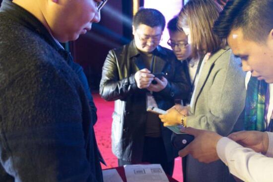 B͸īˮQaӡ¶ʹc(din)